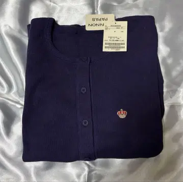 미사용 새상품급 택 포함 마드모아젤 논논 긴팔 가디건 왕관 자수