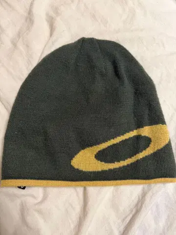 OAKLEY 오클리 비니 카키 그린