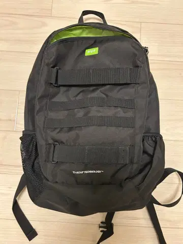 [ HUF ] 블랙 메쉬 포켓 데이팩