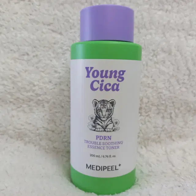 Medipeel Yeongcica PDRN Trouble Soothing Essence Toner 200ml