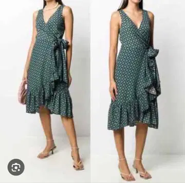 토리 버치 black batik medallion