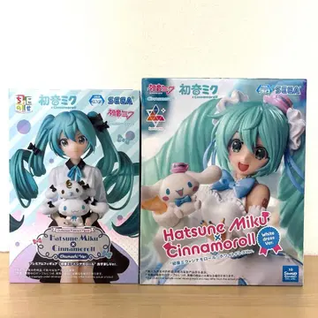 하츠네 미쿠 시나모롤 2개 세트