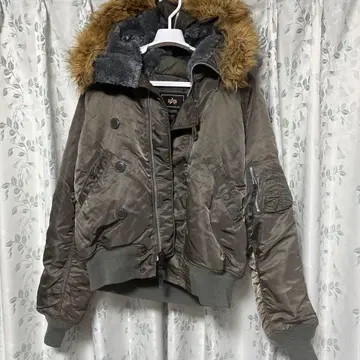 ALPHA INDUSTRIES 퍼 재킷