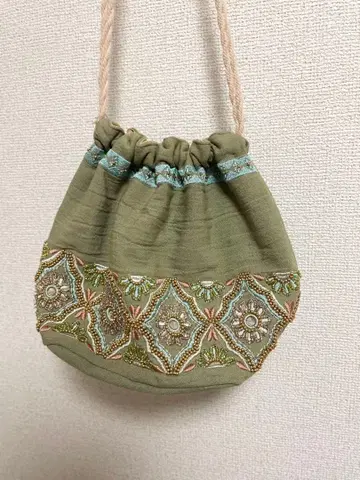 기모노 야마토 올리브 그린 자수 복조리형 숄더백