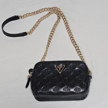 GUESS 노엘 크로스 바디 카메라백