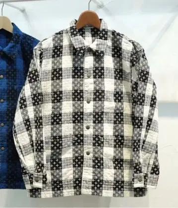 KUON 자수 직조 커버올