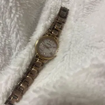 wicca 골드 솔라 시계 키티