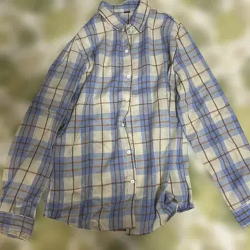 파랑과 베이지 체크 무늬 플란넬 셔츠