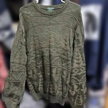 BOSTON & GALLERY 올리브 그린 니트 스웨터