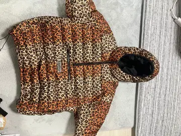 레오파드 무늬 후드 부착 다운 자켓