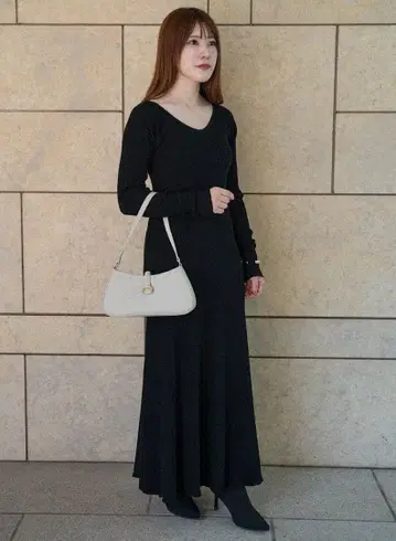 MESVACANCES 미바콘스 리브 니트 원피스 블랙