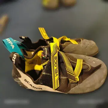 [ 새상품급 ] SCARPA VELOCE 클라이밍 신발 40