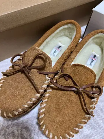 미사용 새상품! MINNETONKA 브라운 모카신