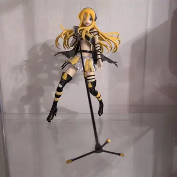 음악 유닛 m.o.v.e와의 콜라보 캐릭터 [릴리] 하츠네 미쿠