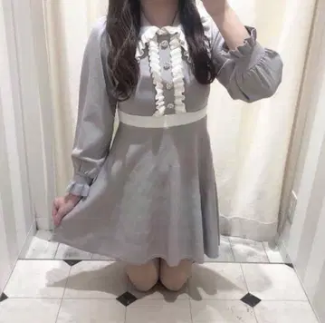 evelyn 옷깃 프릴 니트 비쥬 원피스