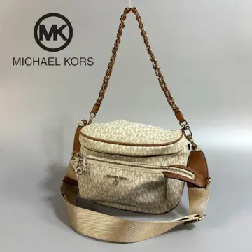 [ 새상품급 ] 마이클코어스 PVC 가죽 숄더백 올 패턴 화이트