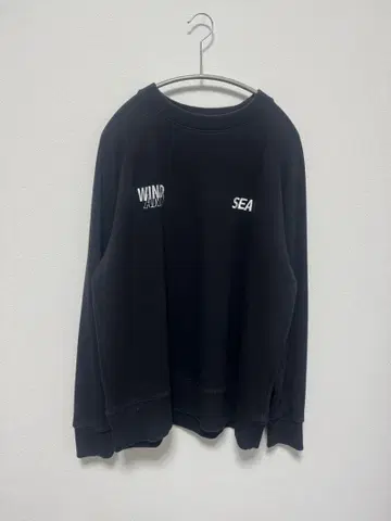 WIND AND SEA 블랙 크루넥 맨투맨 로고