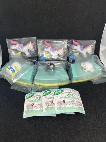 산리오 회전목마 3종 세트