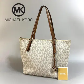 [ 새상품급 ] 마이클코어스 PVC 가죽 토트백 시그니처 참 포함