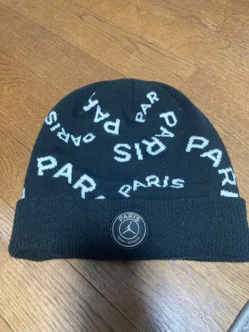 PARIS 로고 니트 모자 블랙