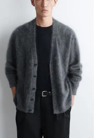 브러쉬드 캐시미어 V넥 가디건