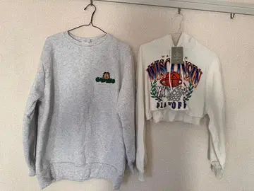 후드티와 크롭탑