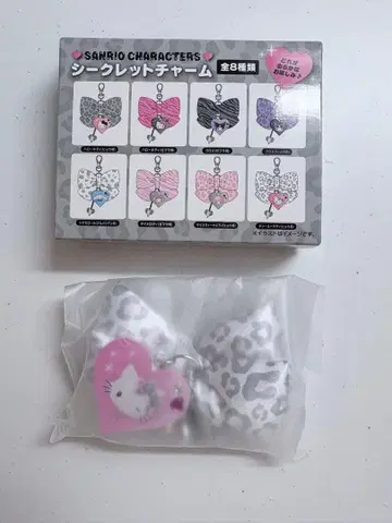 산리오 시크릿 참 리본 모노톤 애니멀