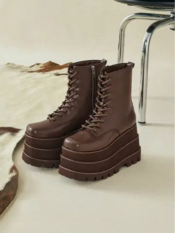 Darich 트리플 밑창 엔지니어 부츠 브라운 M