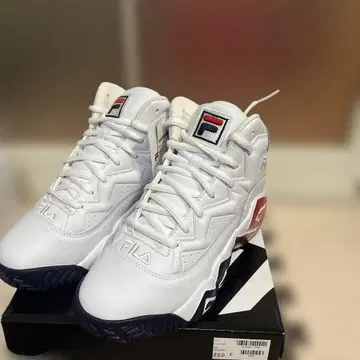 FILA 화이트 하이컷 스니커즈