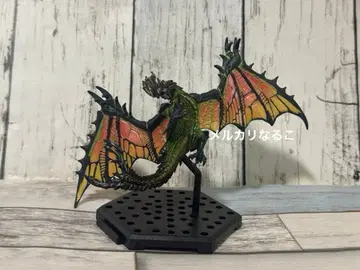 몬스터 헌터 스탠다드 모델 라이제크스 피규어 2