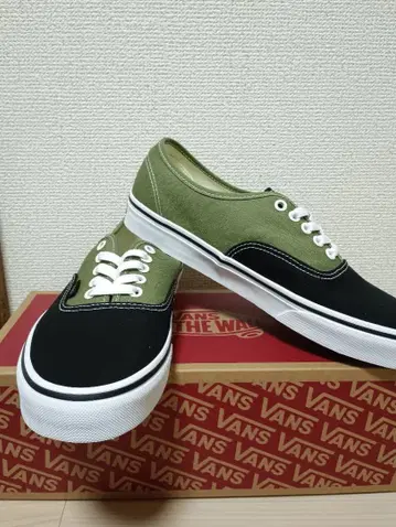 VANS 블랙/올리브 스니커즈