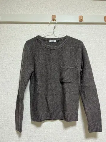 다크 그레이 크루넥 니트 긴팔