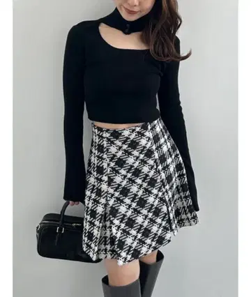 Snidel 신상 2way 크롭 하이넥 풀오버 [ 미개봉 새상품 ]