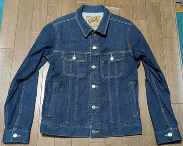 DENIME LEE 타입의 G입니다.