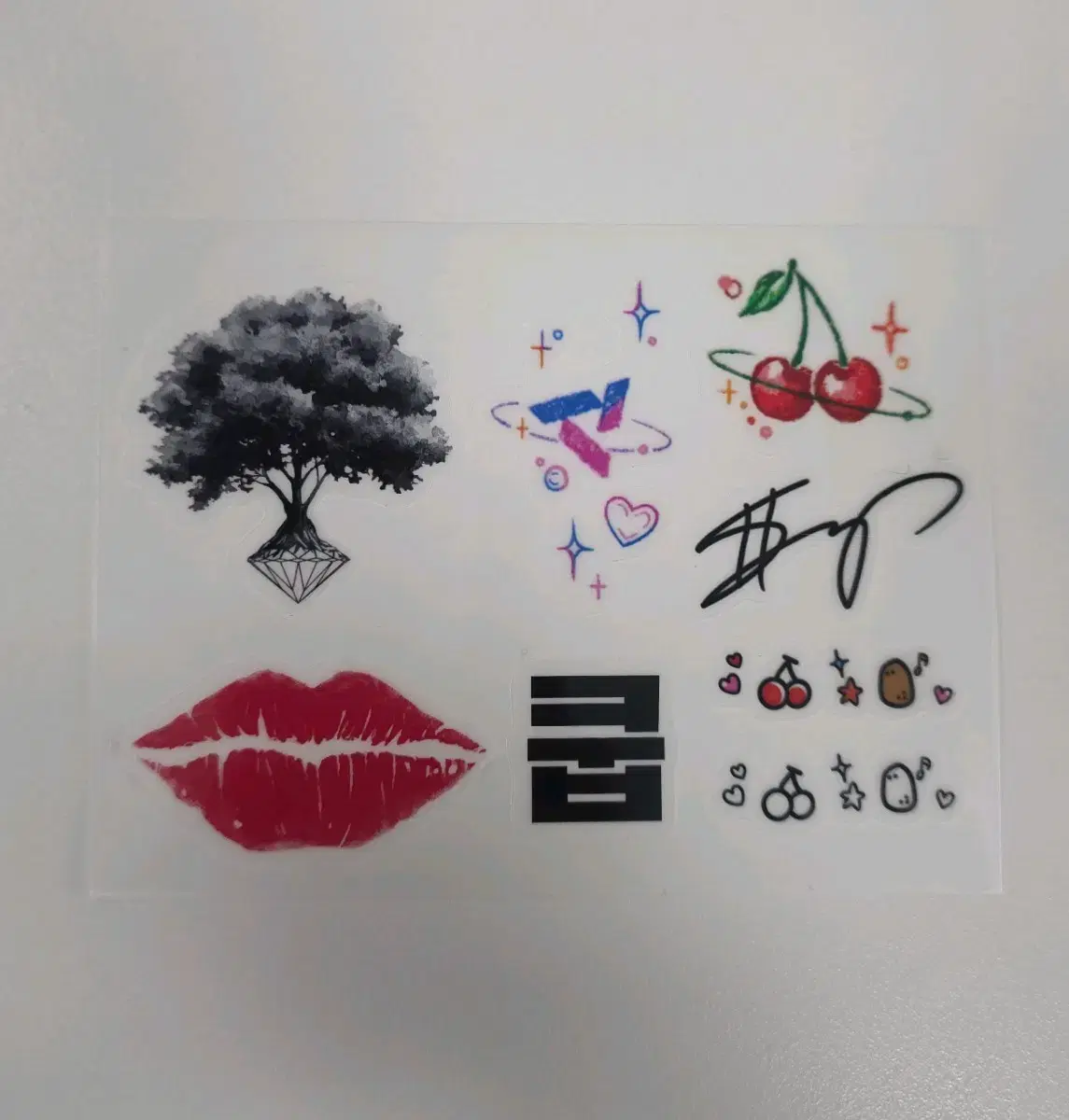 Seventeen s.coups fake tattoo (no water or scissors needed)