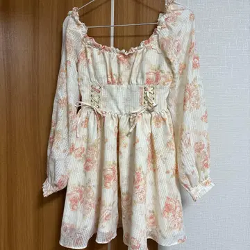 리즈리사 꽃무늬 긴팔 무릎 기장 원피스