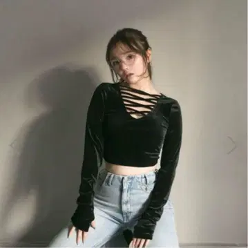 ANDMARY 헤이젤 리본 상의