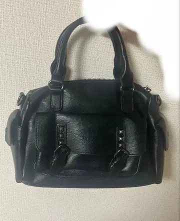 스터드 장식 백