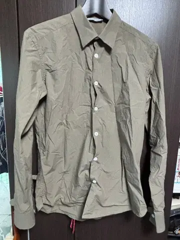 Bergfable 올리브 그린 긴팔 셔츠