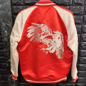 새상품급 노아이디 독수리 자수 빨간색 리버서블 스카잔 즉시 완판 아이템