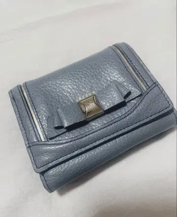 사자비 SAZABY 3단 폴더형 지갑 톤 다운 블루 블루 그레이 리본