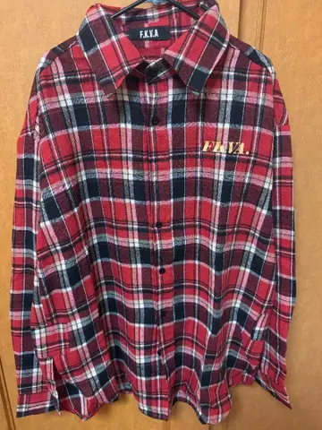 체크 무늬 셔츠