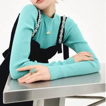 LILY BROWN 릴리 브라운 MARY QUANT 하이넥 니트