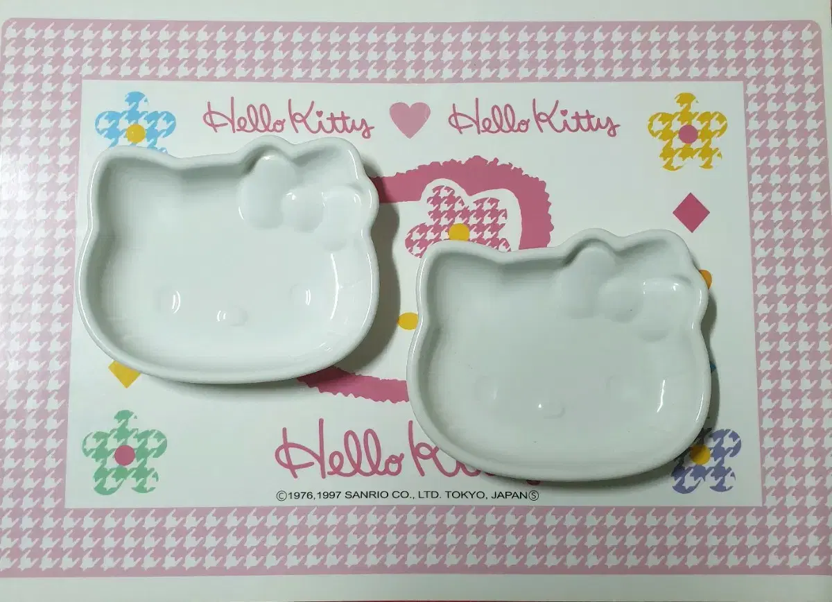 Classic Kitty Face Shallow Dish 2pcs [Released in '07] Bulk