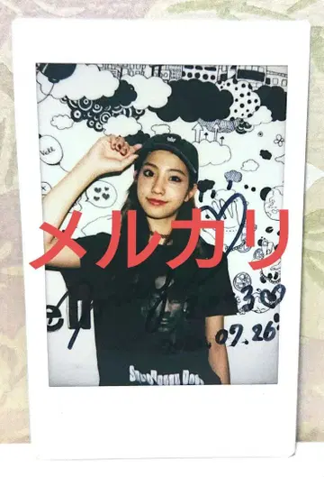 키타자와 마유 마유치루 그와 늑대에는 속지 않아 모델 사인 폴라로이드