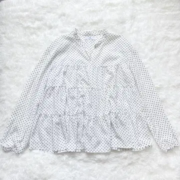 서니 레이블 랜덤 도트 티어드 블라우스 어반 리서치 화이트