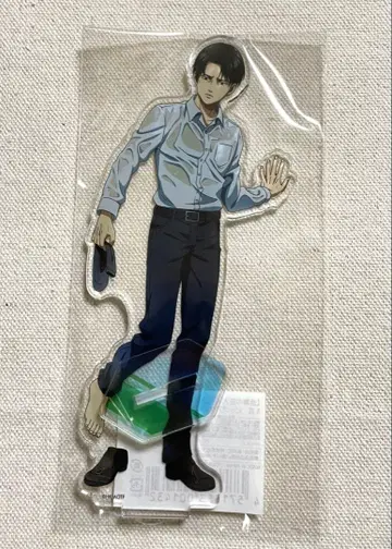 진격의 거인 프린세스 카페 할로윈 혜택 하트 캔뱃지 베르톨트