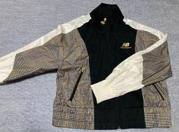 New Balance 여성용 체크 무늬 자켓 블랙