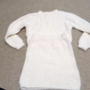 화이트 아크릴 셋업 M 사이즈