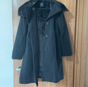 Another Edition 후드 부착 코트